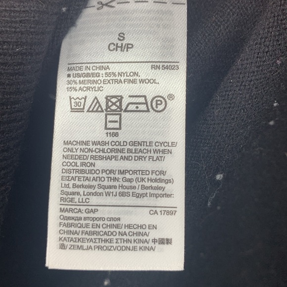 GAP soft spun knit sweater - Picture 4 of 8